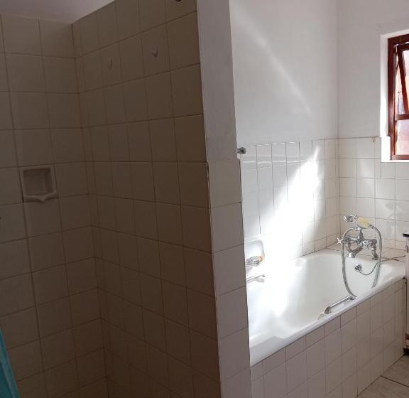 مبيت وإفطار Beyond New House