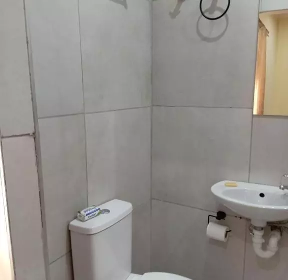تختخواب و صبحانه Beyond New House