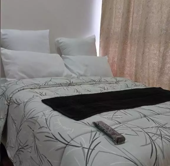 تختخواب و صبحانه Beyond New House