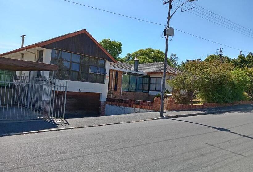 مبيت وإفطار Beyond New House