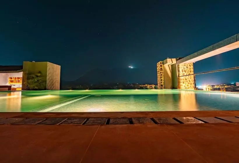 ホテル Basalt Paradise Resort And Spa