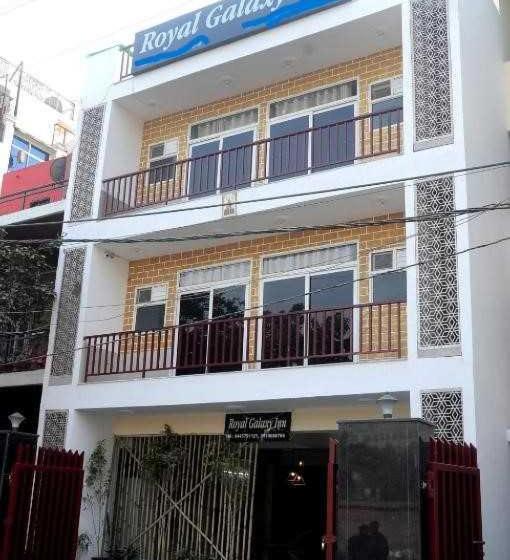 Hotel Collection O 81038 Royal Galaxy Inn