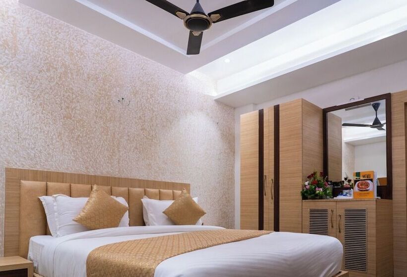 هتل Keshari Palace