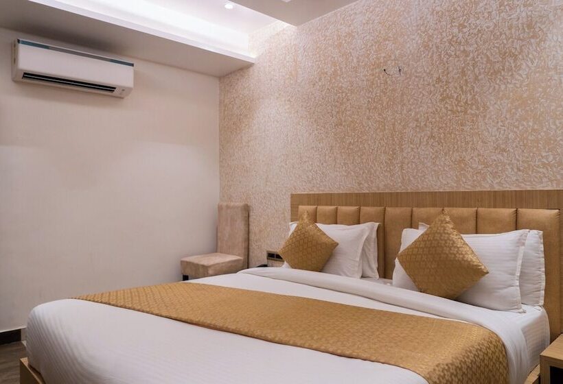 هتل Keshari Palace