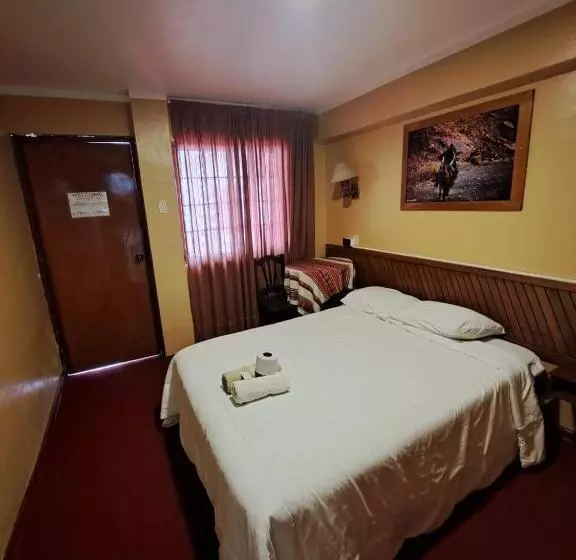 هتل La Casona