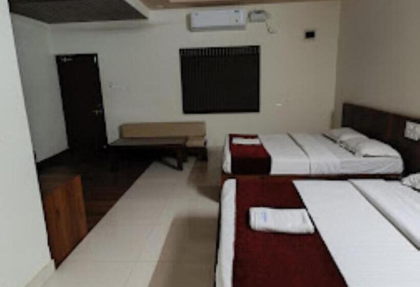 Hotel Lighthouse Beach Resort, Padu