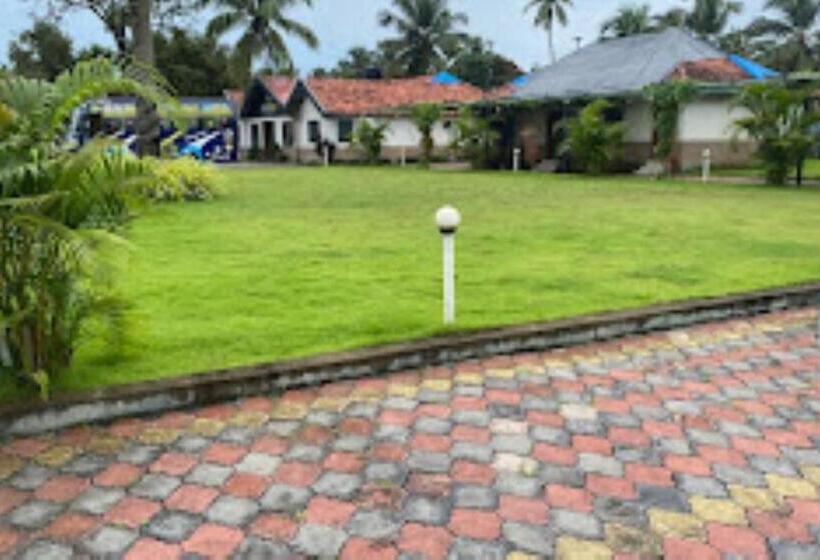 Hotel Lighthouse Beach Resort, Padu