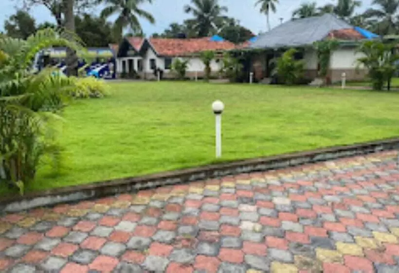 ホテル Lighthouse Beach Resort, Padu