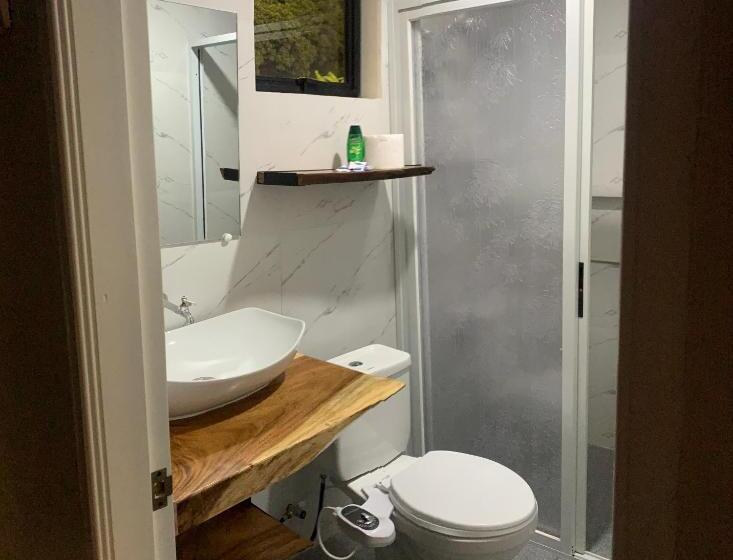 هتل Lone Star Inn