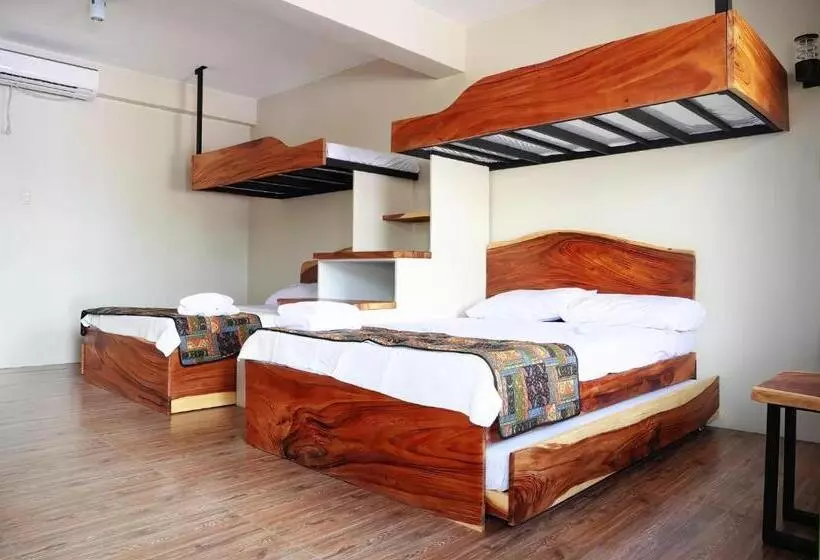 Hotelli Lone Star Inn