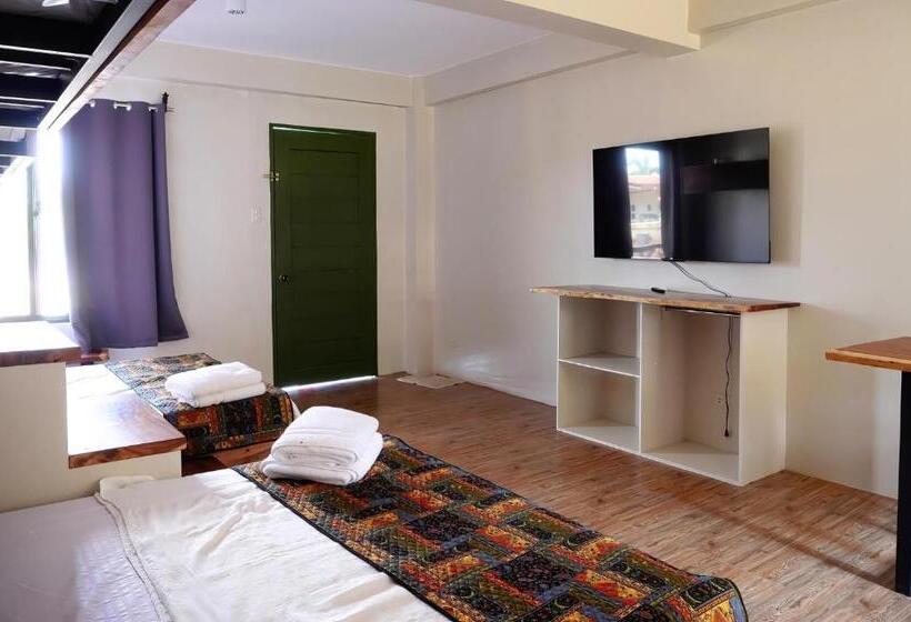 هتل Lone Star Inn