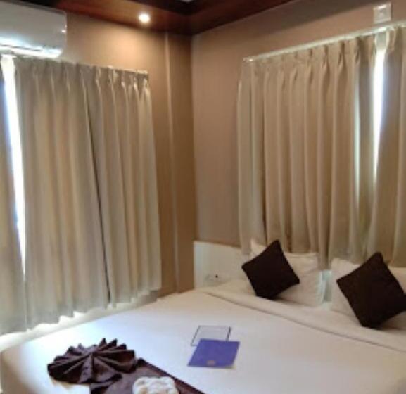 בית מלון כפרי Mazus Inn Kerala