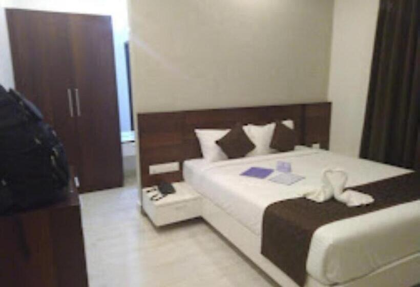 בית מלון כפרי Mazus Inn Kerala