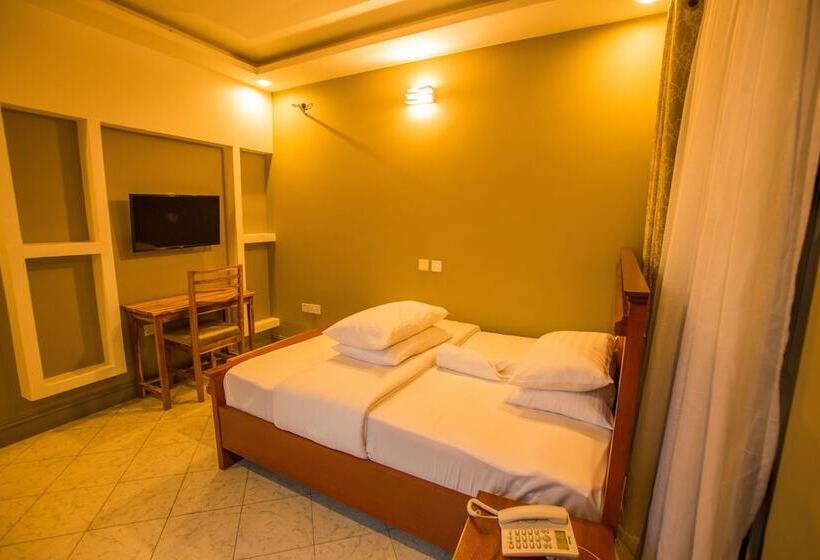 Medan Hotel & Apartments