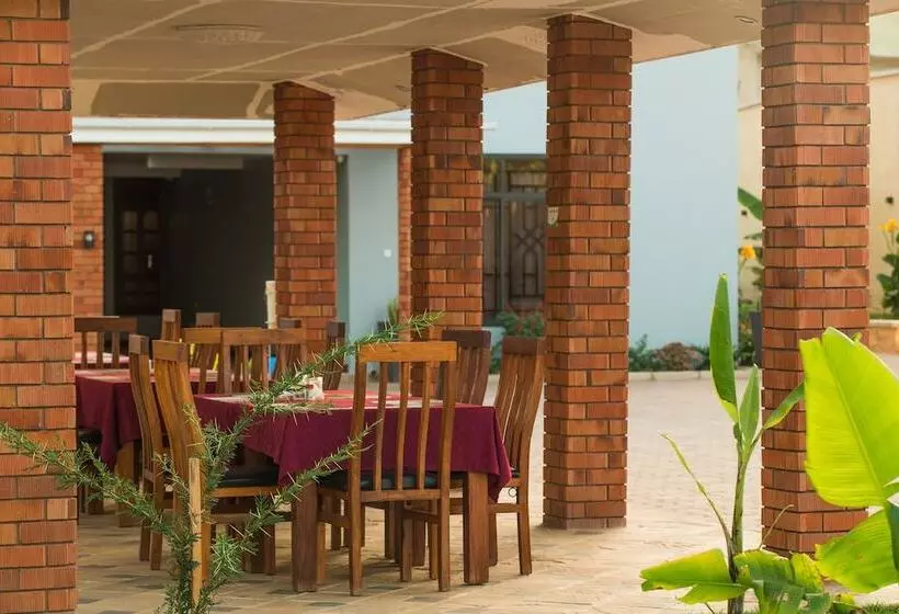 Medan Hotel & Apartments