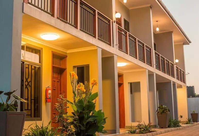 Medan Hotel & Apartments