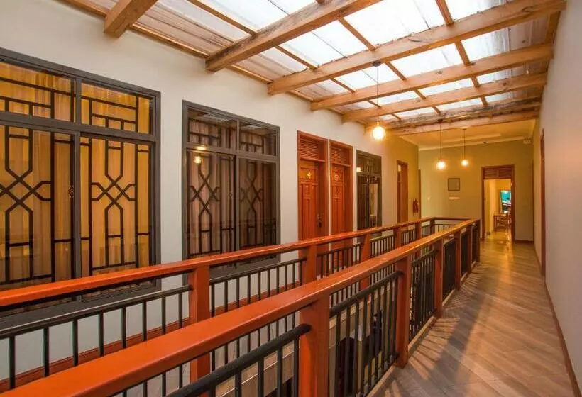 Medan Hotel & Apartments