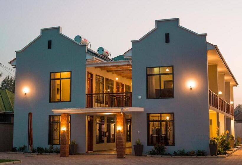 Medan Hotel & Apartments