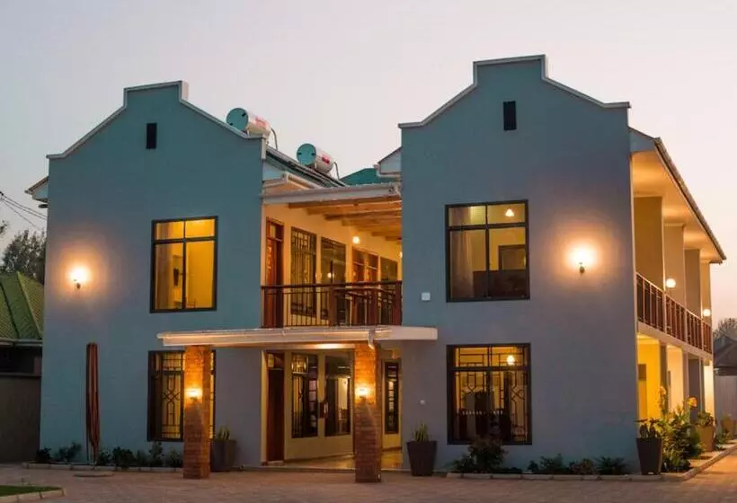 Medan Hotel & Apartments