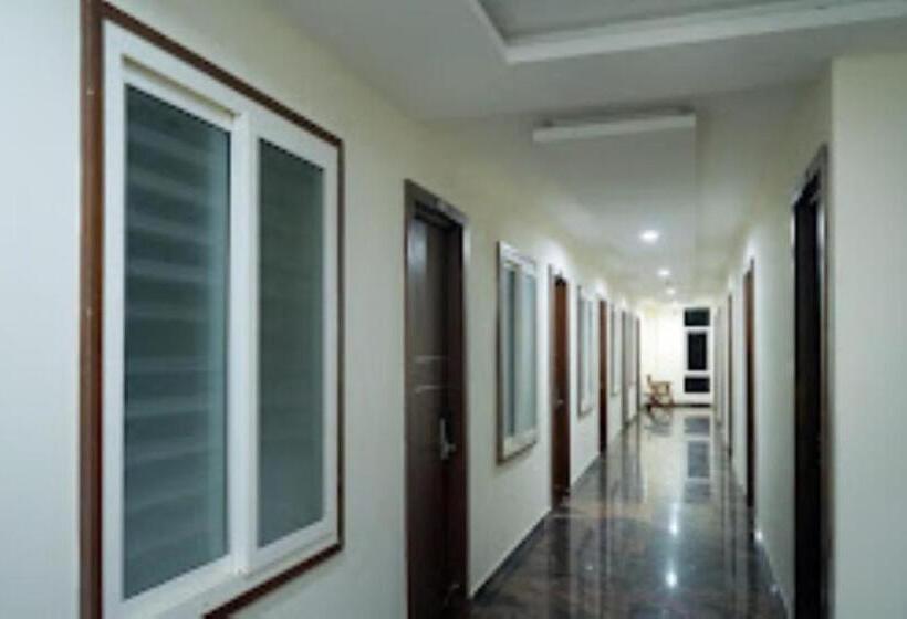 Hotel Nivetha Grand , Coimbatore