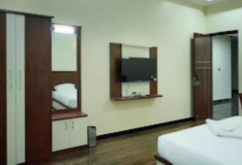 ホテル Nivetha Grand , Coimbatore