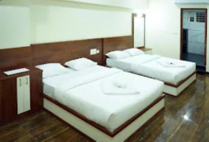 ホテル Nivetha Grand , Coimbatore