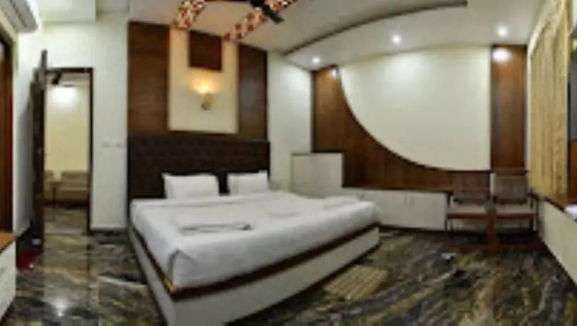 ホテル Nivetha Grand , Coimbatore