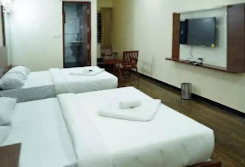 ホテル Nivetha Grand , Coimbatore