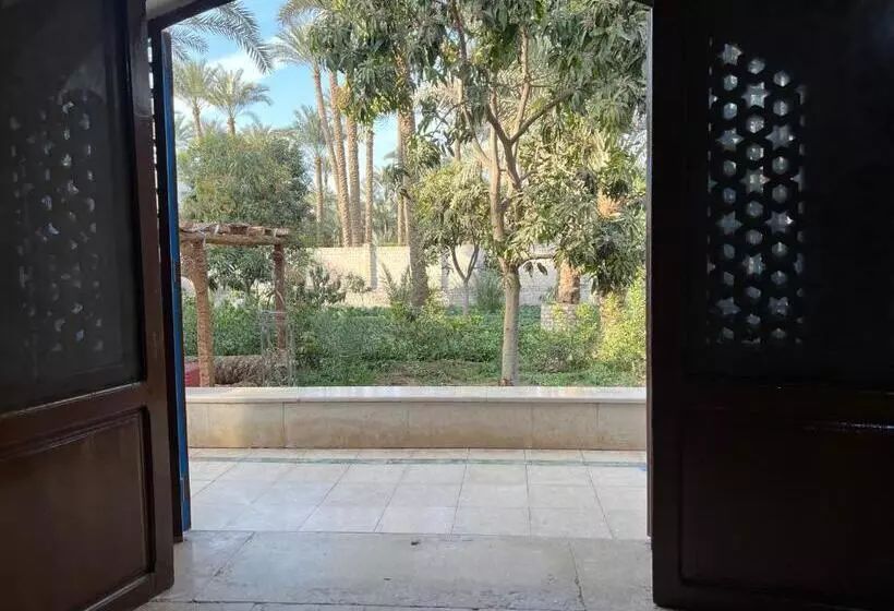 هتل Pyramids View Guest Villa