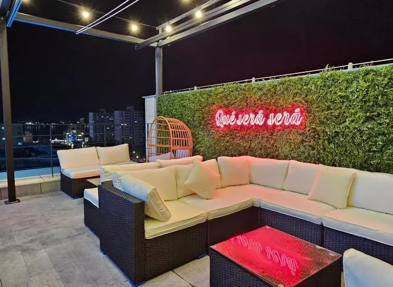 Hound Hotel Mokpo Peace Plaza