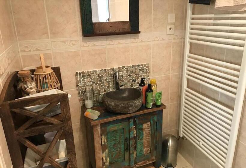 Papillons B&b Beauty, Comfort And Peace 25 Mins From Puy Du Fou