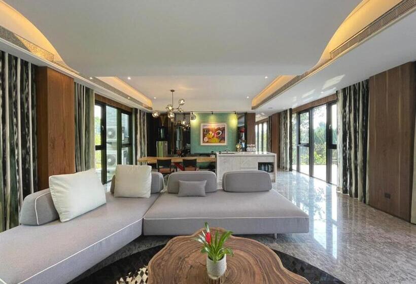 استراحتگاه The Forest Museum