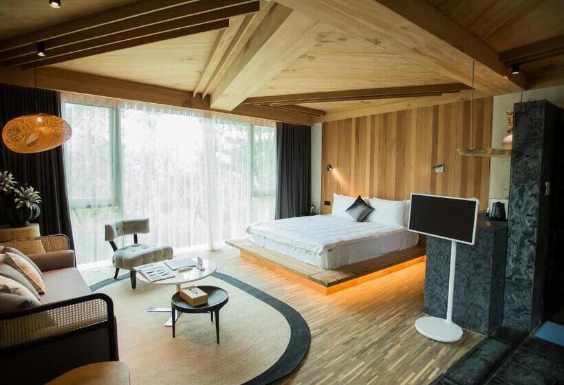 استراحتگاه The Forest Museum