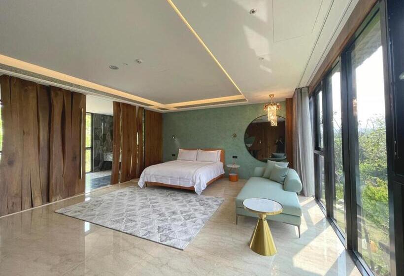 استراحتگاه The Forest Museum