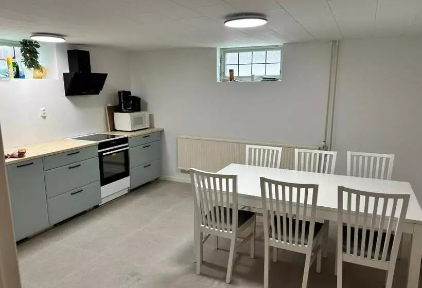 Retkeilymaja Vrigstad Rumshotell