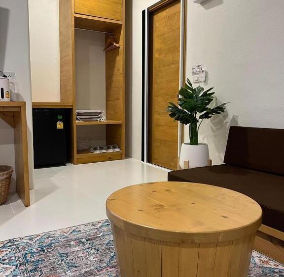 Bed and Breakfast คชา เชียงราย