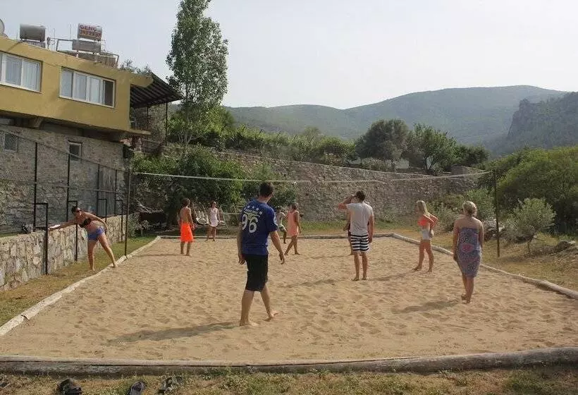 Efes Hidden Garden Resort Otel