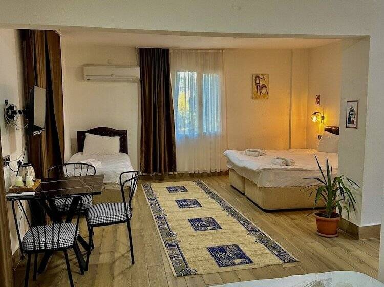 Efes Hidden Garden Resort Otel