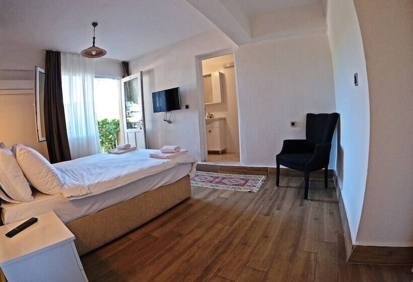 Efes Hidden Garden Resort Otel