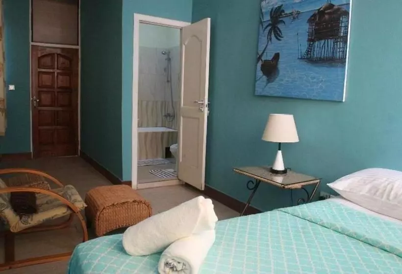 ホテル Cliffhaven Beach Resort