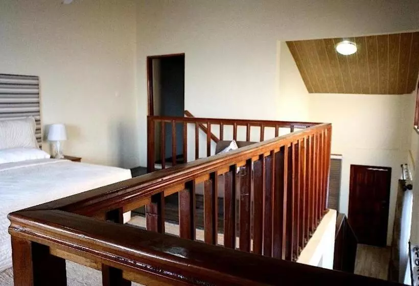 ホテル Cliffhaven Beach Resort