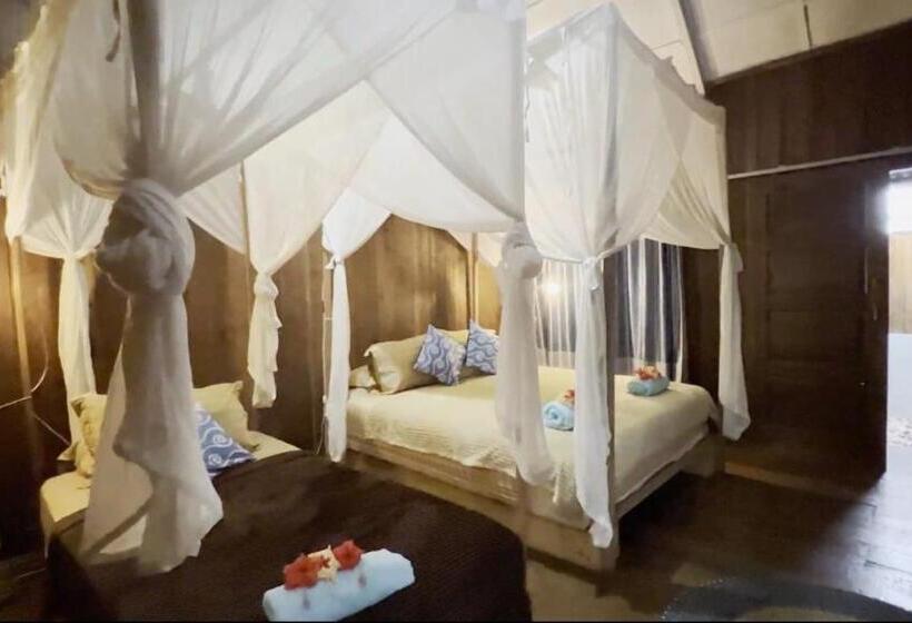 Отель Mentawai Surf Camp