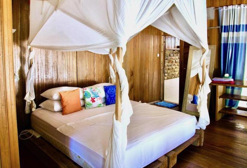 Отель Mentawai Surf Camp