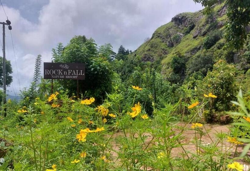 هتل Rock N Fall Nature Resort