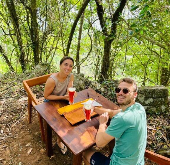 هتل Rock N Fall Nature Resort