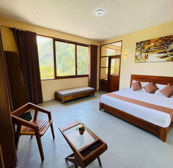 هتل Rock N Fall Nature Resort