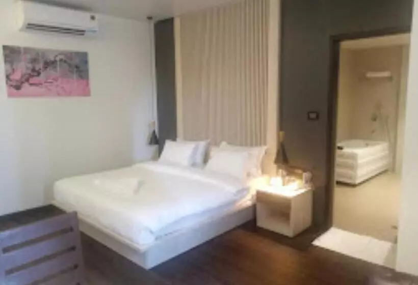 ホテル The Royal Palace , Vashi