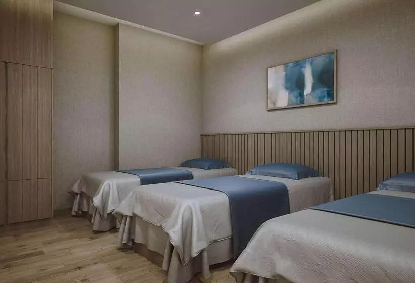 Hotelli Wyndham Jomtien Pattaya