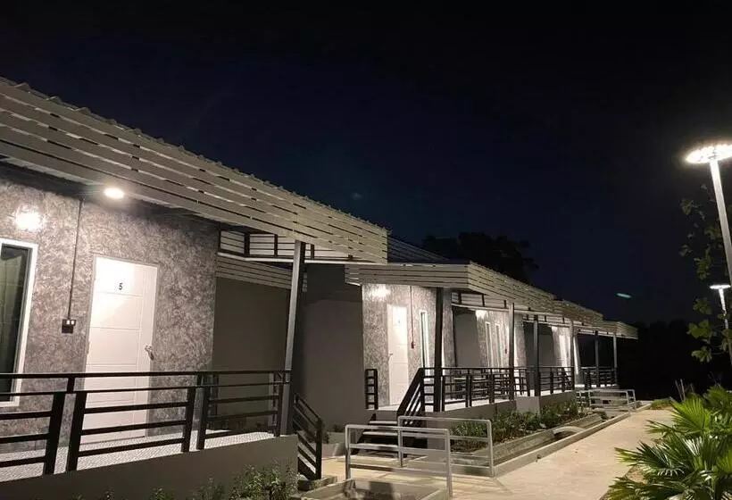 Majatalo บ้านไร่แสงจันทร์ รีสอร์ท