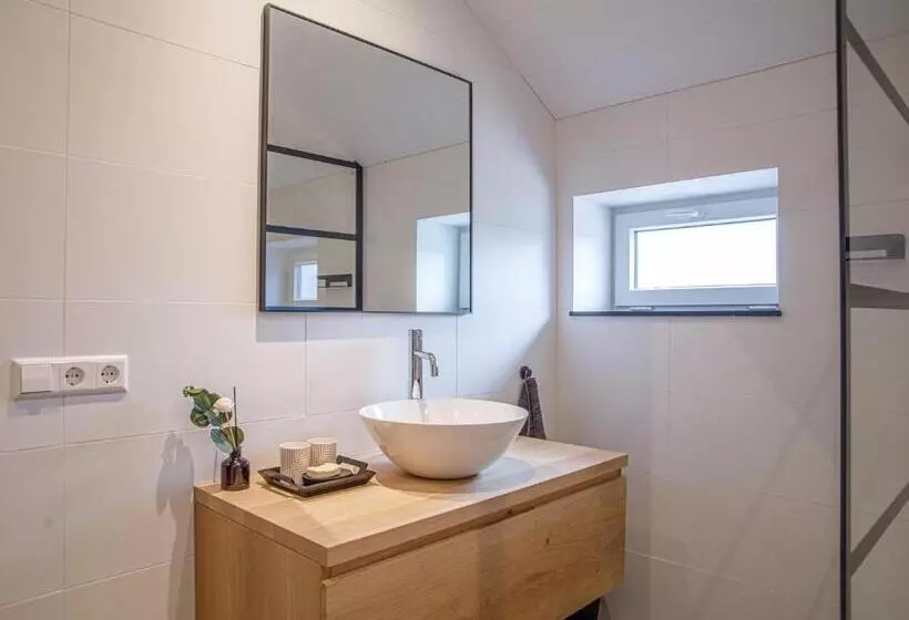 Aamiaismajoitus (B&B) Barn24   The Sty